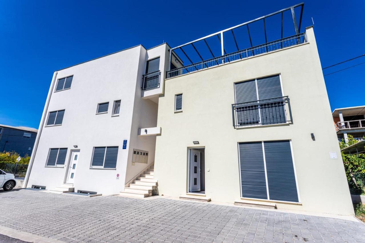 Ferienhaus Maestral - Kastel Kambelovac Kaštela Exteriör bild